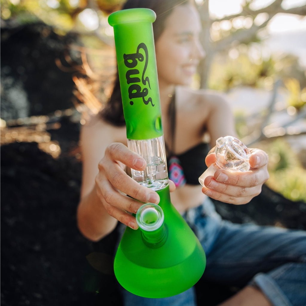 9 Green Bongs & Accessories To Flaunt Your Love For Cannabis - Glass Bongs Australia