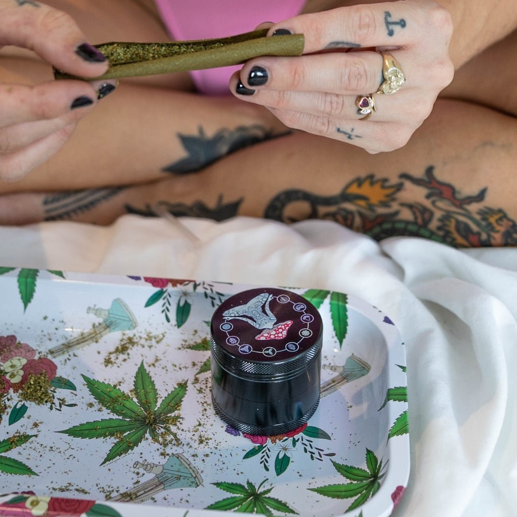 What's The Best Herb Grinder For Me? - Glass Bongs Australia