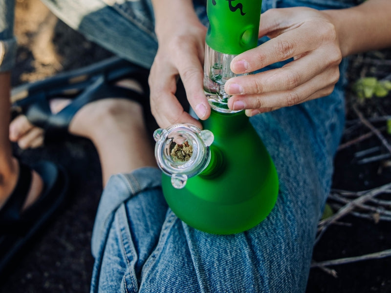 Boost Your Bong Smoking With Glass Cone Pieces