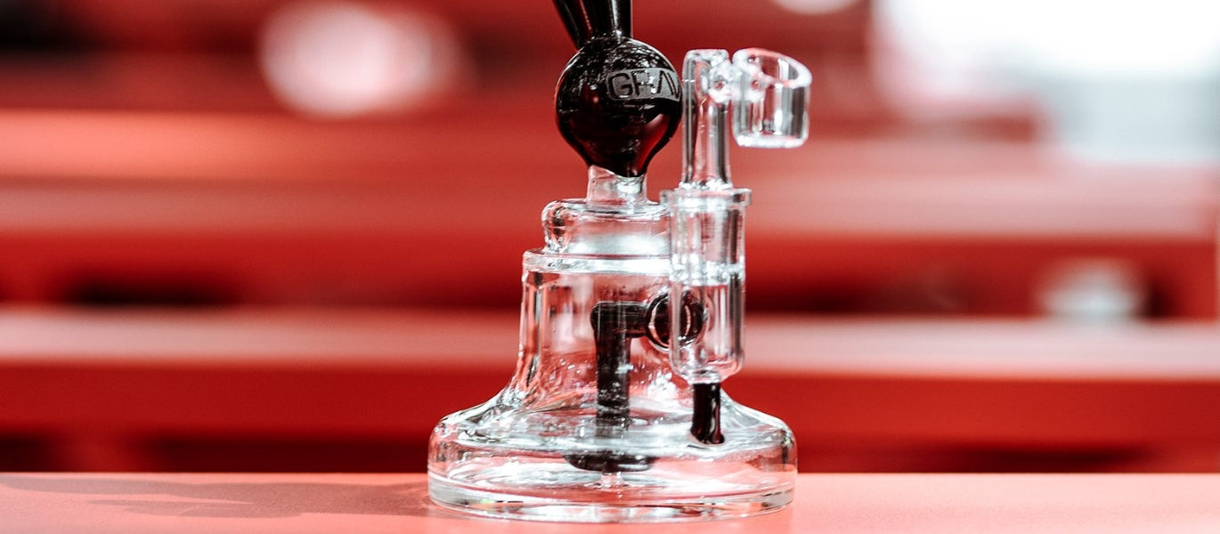 GRAV Orbis Lume Dab Rig on table