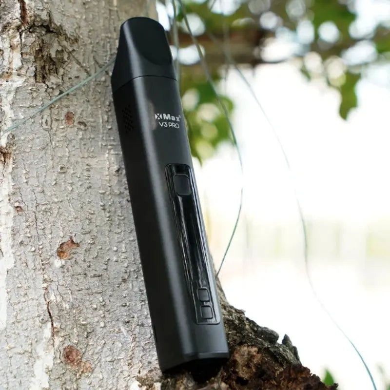 XMAX V3 Pro Vaporizer - Experience The Future Of Portable Vaping ...
